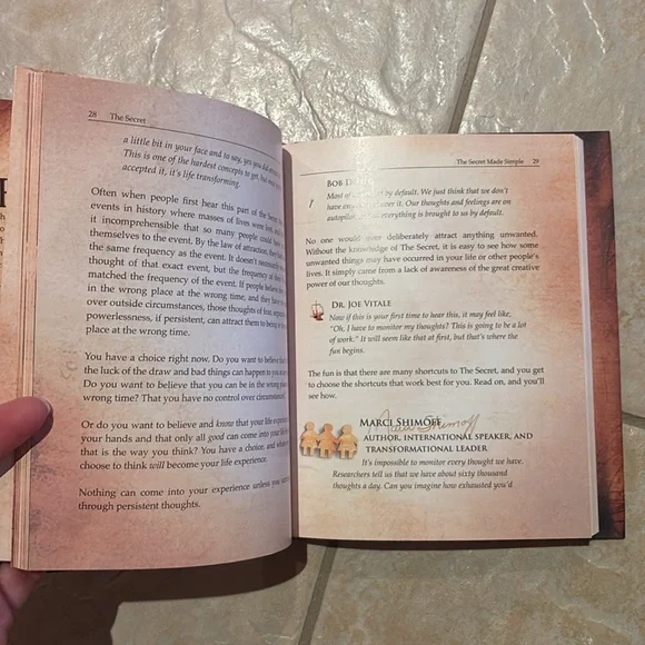 The Secret - Book - Picture 4 of 5